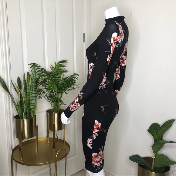 Floral Fall Boho Long Sleeve Midi Dress - Picture 5 of 5